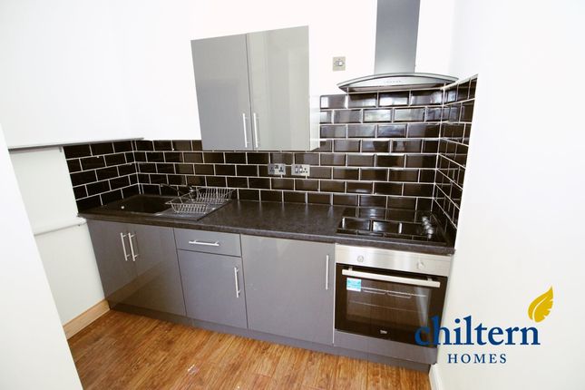 Flat to rent in Midland Road, Luton LU2