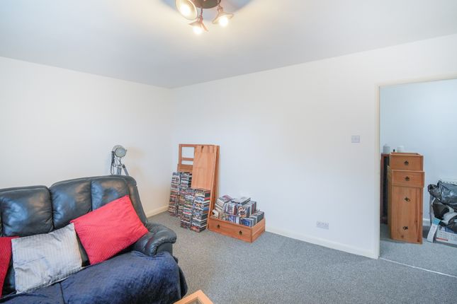 Flat 4 Yarfield Hall, Holborn Hill, Millom photo 4