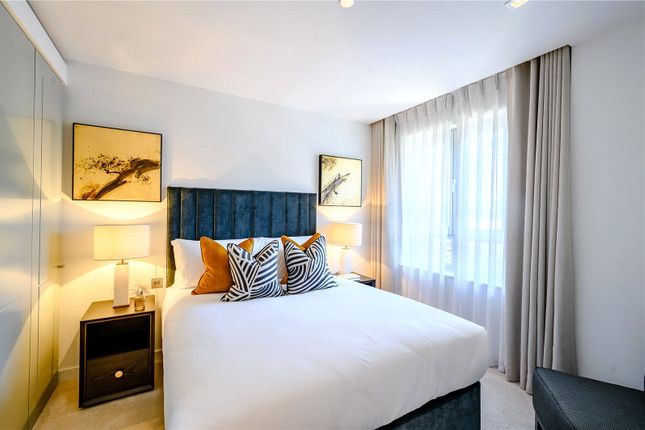 Flat 20 Garrett Mansions,, West End Gate, London photo 5