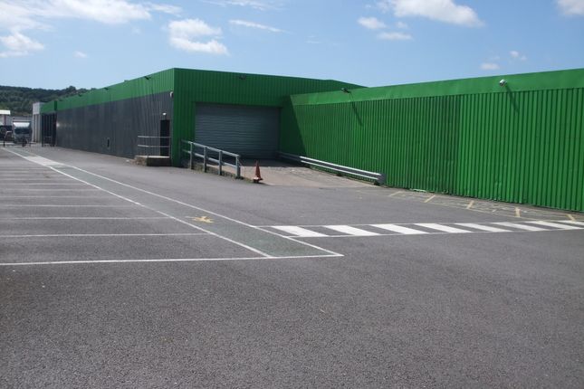 Retail premises to let in Brackla Industrial Estate, Bridgend