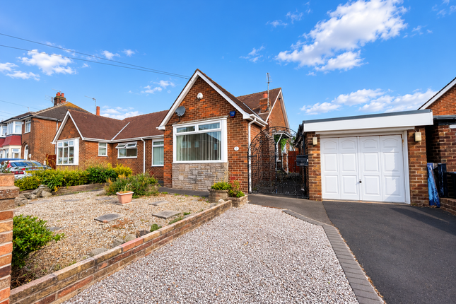 2-bed house on 73, Maplewood Drive, Norbreck, £220,000