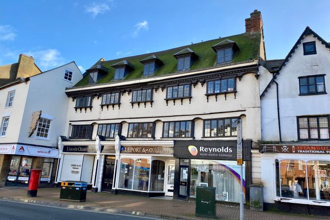 Thumbnail Commercial property for sale in Market Place, Banbury