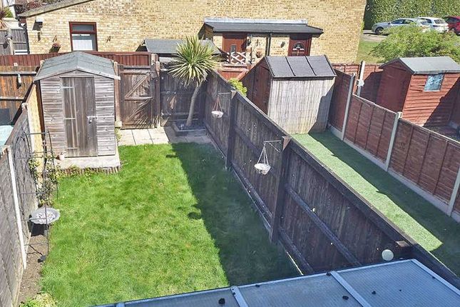 15, Farrier Close, Maidstone photo 4