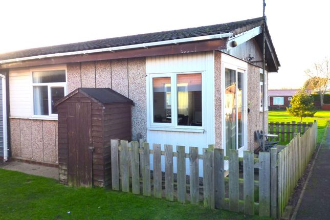 2-bed caravan on 247A South Shore Park, Wilsthorpe YO15, Bridlington, £34,950