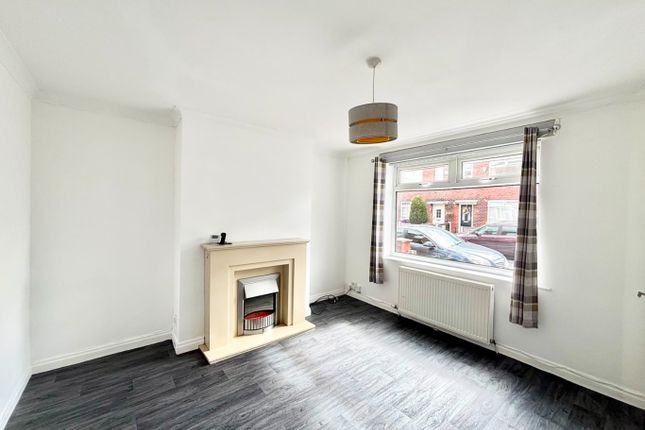 9, Alder Drive, Salford photo 3
