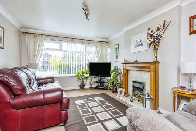 Thumbnail Detached house for sale in Aldeby Close, Leicester