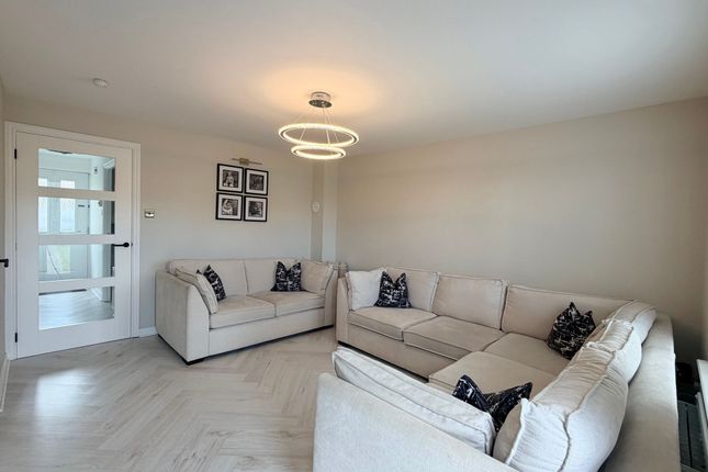 40 Bale Avenue, Glasgow photo 4