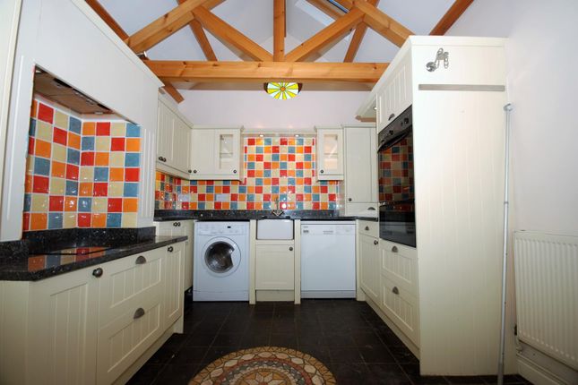 Top Lock Cottage 58, Lower Cape, Warwick photo 3
