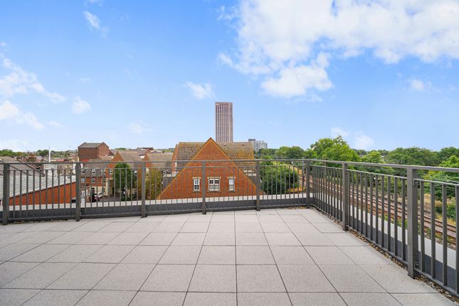 F19 Olive Tree Court 1 Cranbrook Mews,, Walthamstow photo 4