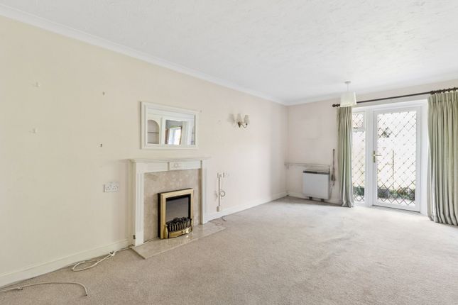 28, Turneys Orchard, Chorleywood photo 4