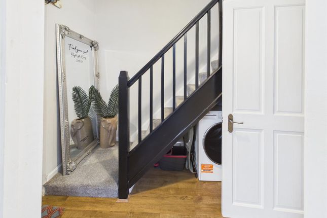 59, Maesglas, Llanelli photo 2