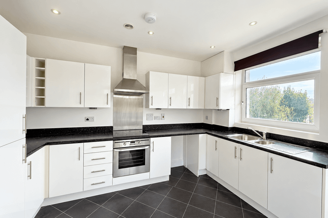 1 Crest House, 2 Wraysbury Drive,, WEST DRAYTON photo 2