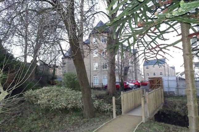 Flat for sale in Elm Gardens, Sheffield, South Yorkshire