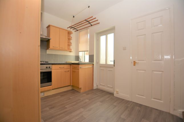 12, Powell Street, North Yorkshire photo 4