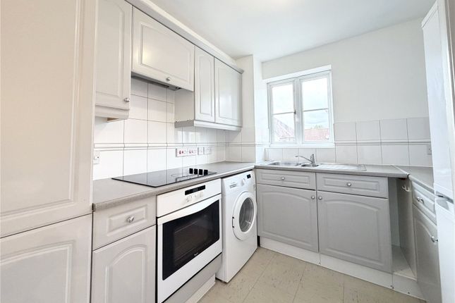 16, Layton Street, Welwyn Garden City photo 5