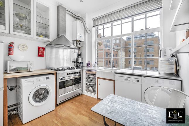 Boswell Court, London photo 4