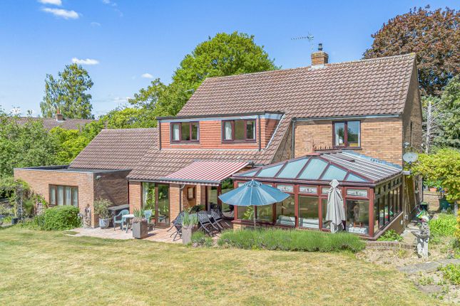 2, Saxon Close, Exning photo 2