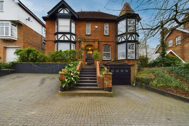 Thumbnail Detached house for sale in Amersham Hill, High Wycombe, Buckinghamshire