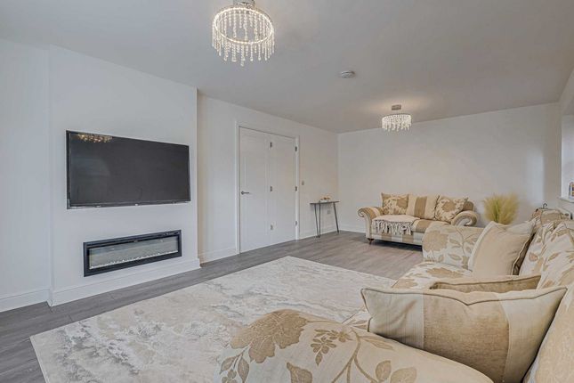 1, Augusta Drive, Hockley photo 4