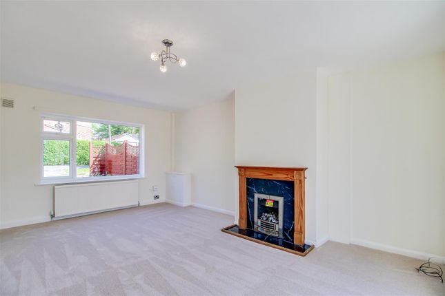 6, Marion Grove, Wakefield photo 4