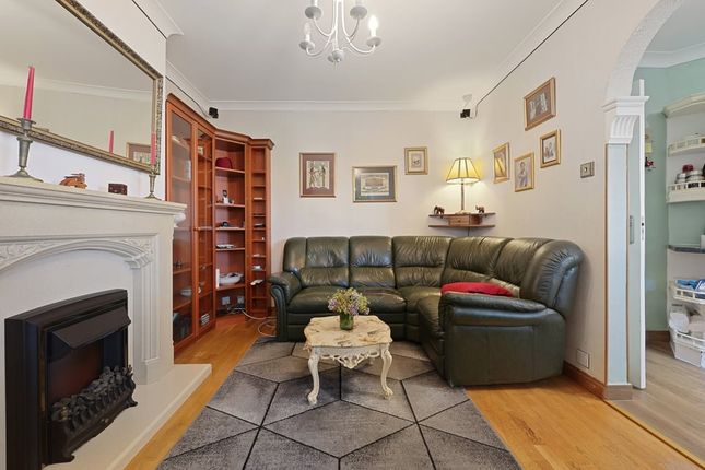 132, Neasden Lane, London photo 2