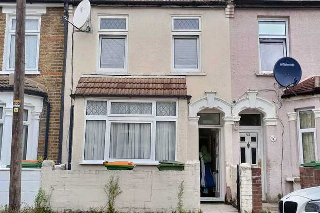 Thumbnail Semi-detached house to rent in Morley Road, London