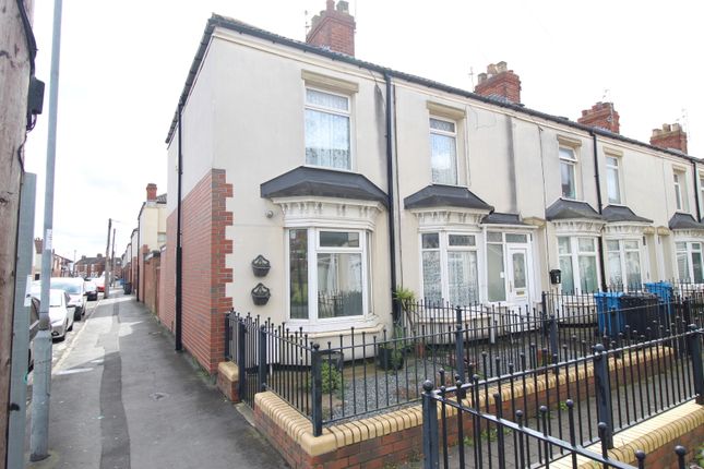 Thumbnail End terrace house to rent in Holland Street, Hull