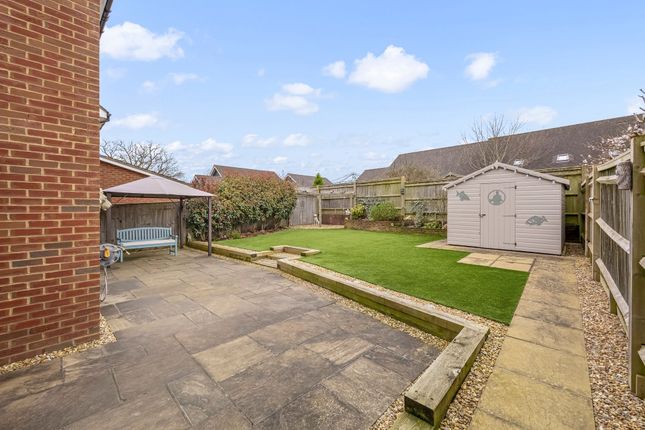 7 Oak Road, Billingshurst photo 4