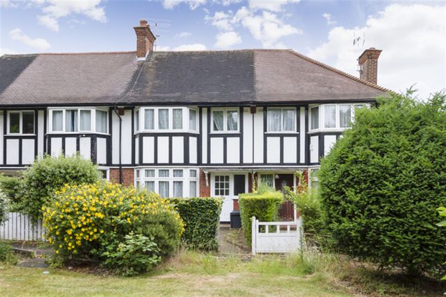 Thumbnail Detached house to rent in Princes Avenue, London