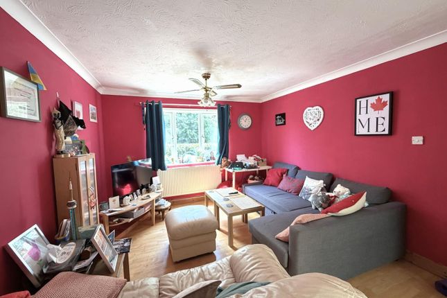 16, Primrose Walk, Little Gransden photo 4