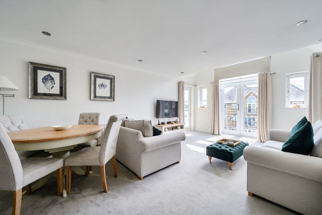 36, Swan Walk, Surrey photo 4