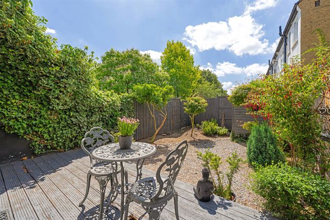 Ground Floor Flat, 24, Phoenix Road, London photo 2