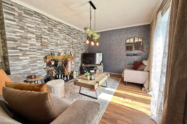 1, Maple Crescent, Trefechan, Merthyr Tydfil photo 4