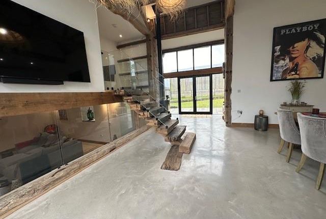 Dining Area.Jpg