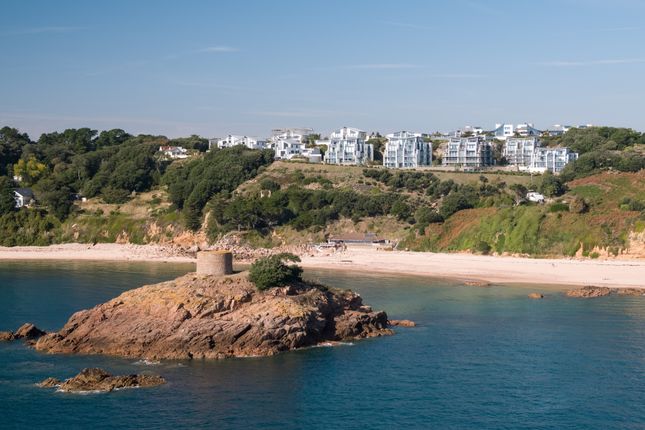 Thumbnail Flat for sale in La Rue Voisin, St. Brelade, Jersey