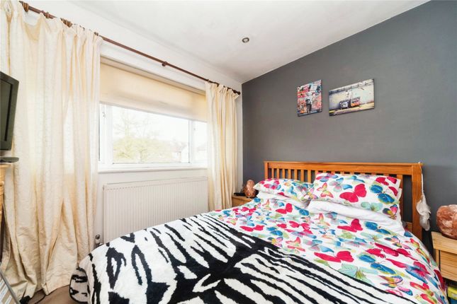 Terraced house for sale in Mansfield Road, Chessington