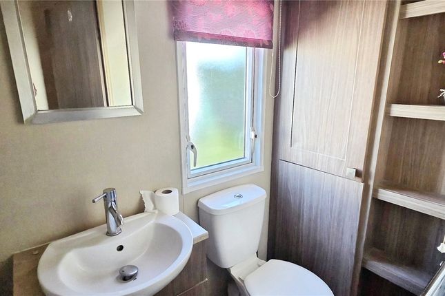 A9 Grange Caravan Park,, Straight Road, Essex photo 5
