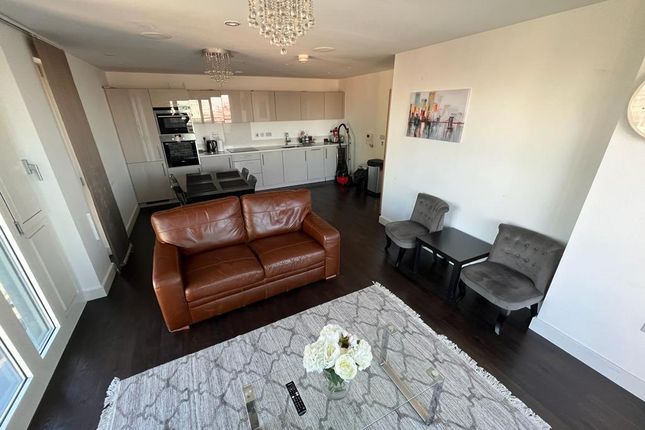 Flat 83, Marner Point, 1 Jefferson Plaza, London photo 2