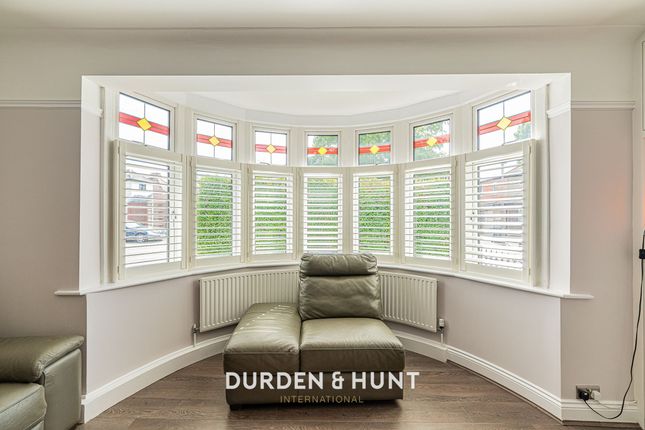 1 Kenilworth Gardens, Loughton photo 4