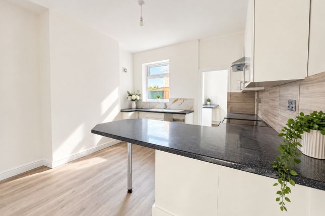 30 Nuttall Street, Alfreton photo 5