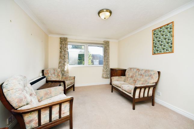 49, Amber Court, Hove photo 3
