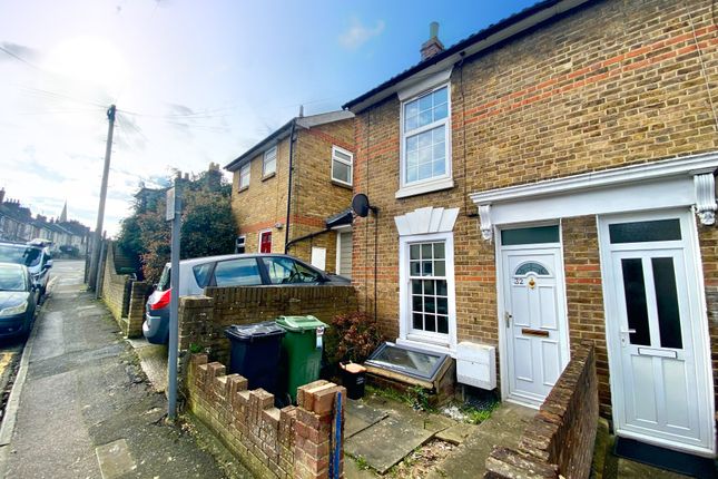 End terrace house to rent in Melville Road, Maidstone