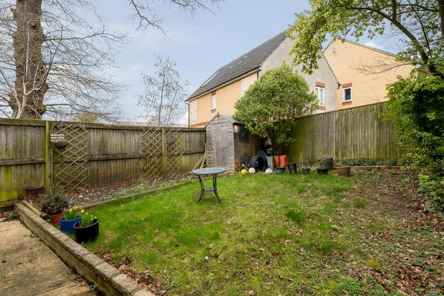 Detached house to rent in Clinton Close, East Oxford