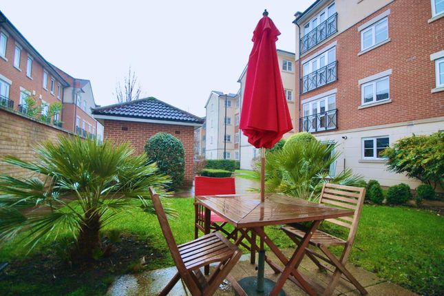 Flat to rent in Pumping Station Road, Chiswick Riverside
