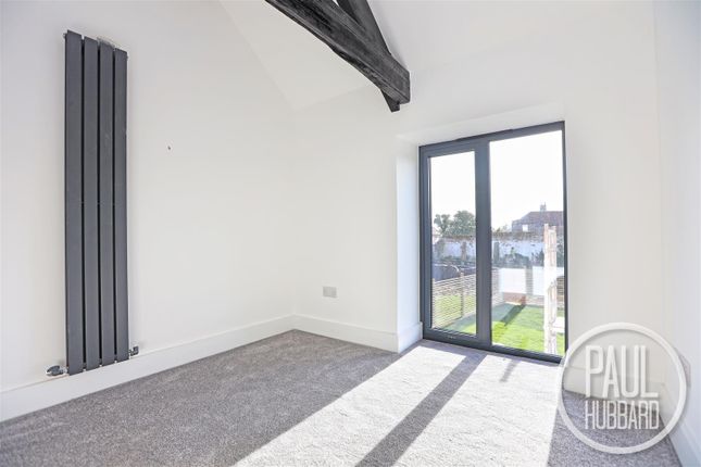 Barn conversion for sale in Beccles Road, Carlton Colville
