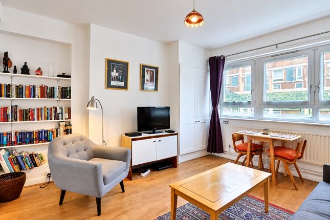 48, Neckinger Estate, London photo 3