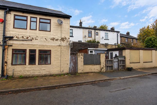 255 Halifax Road, Todmorden photo 4