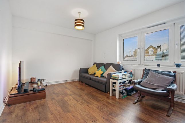 Flat for sale in Studley Road, London