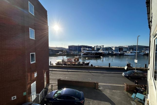 Thumbnail Flat to rent in Yeatmans Old Mill, The Quay, Poole
