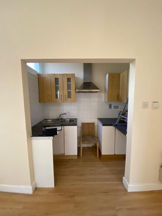 Flat to rent in Sandown Road, Leicester